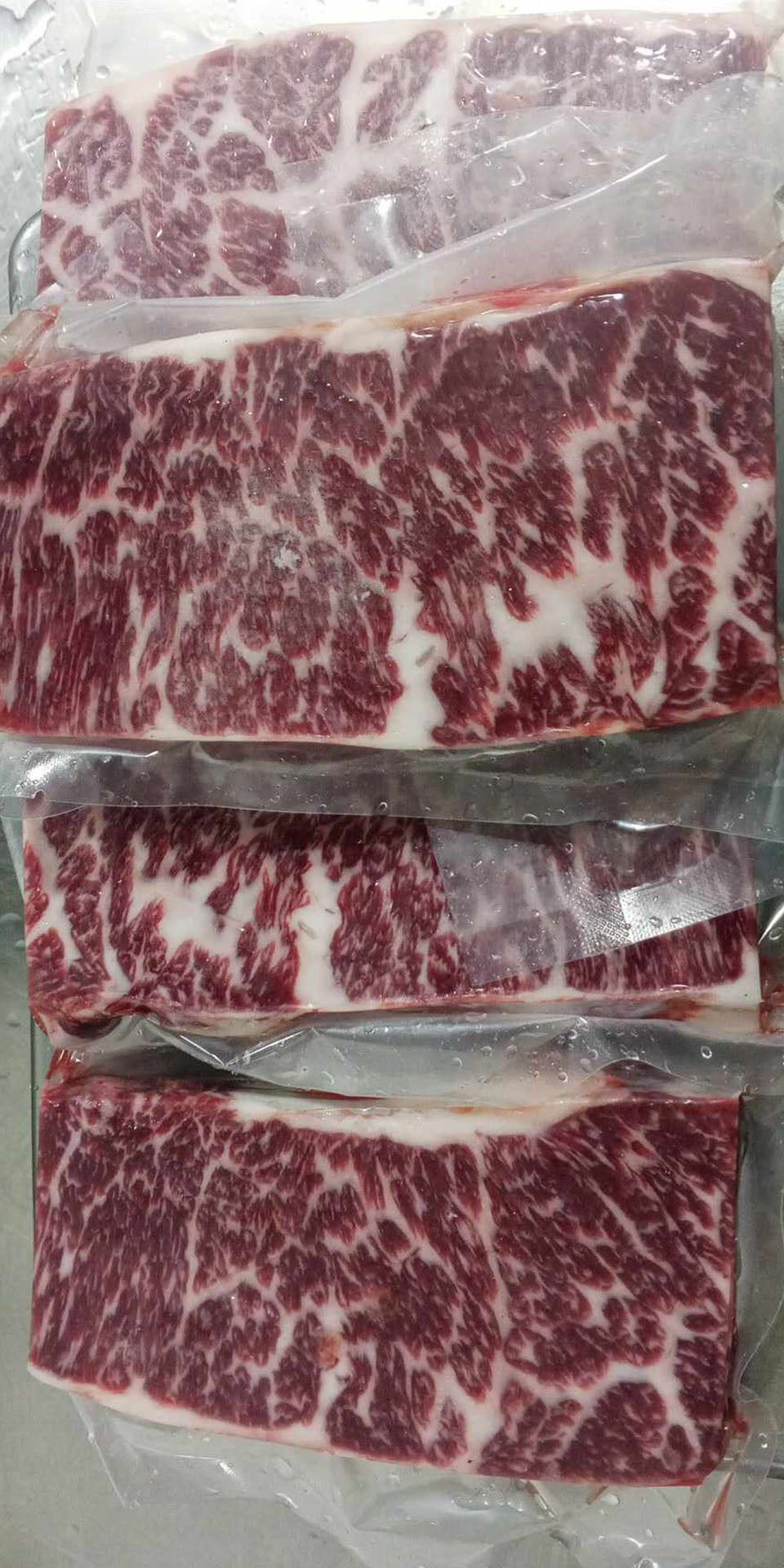 AUS WAGYU ZABUTON (6-7 / 8-9mbs)